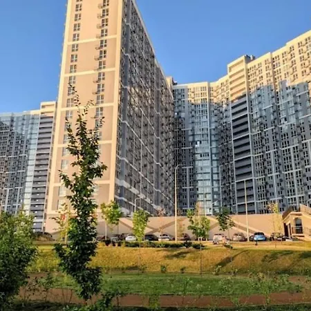 Fantastic View, Поруч З Метро! Kyiv