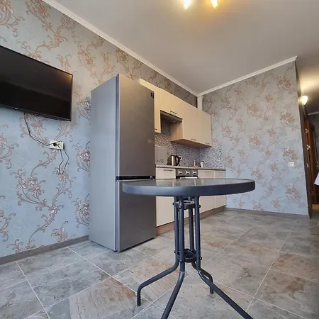 Fantastic View, Поруч З Метро! Апартаменти